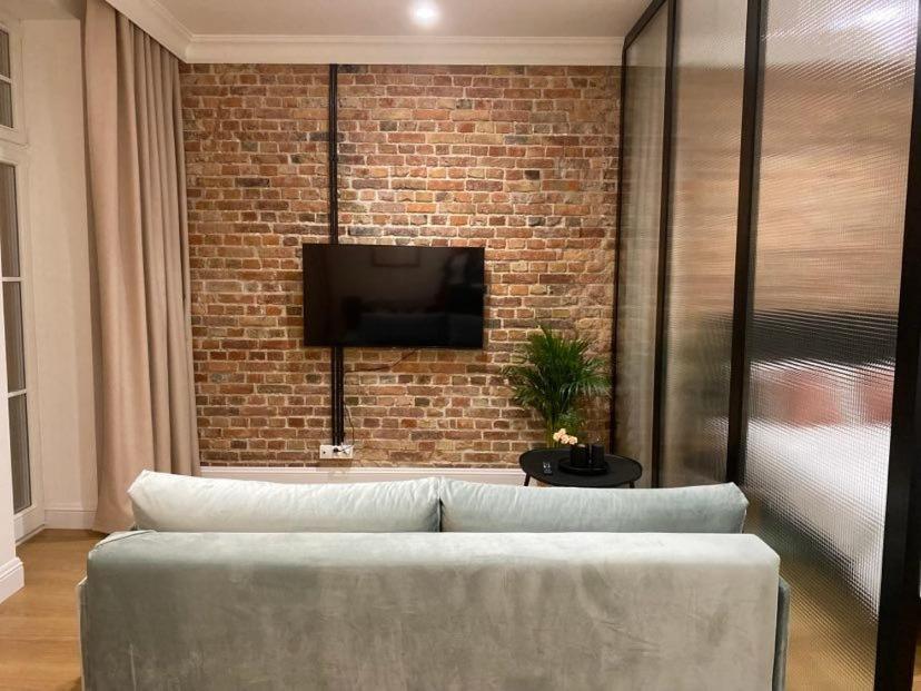Apartament Aleja 22 波兹南 外观 照片