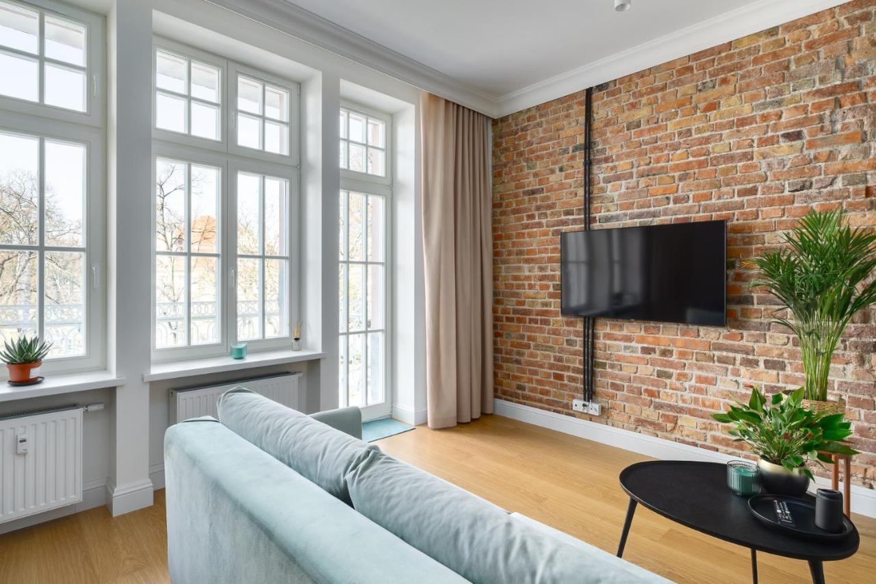 Apartament Aleja 22 波兹南 外观 照片