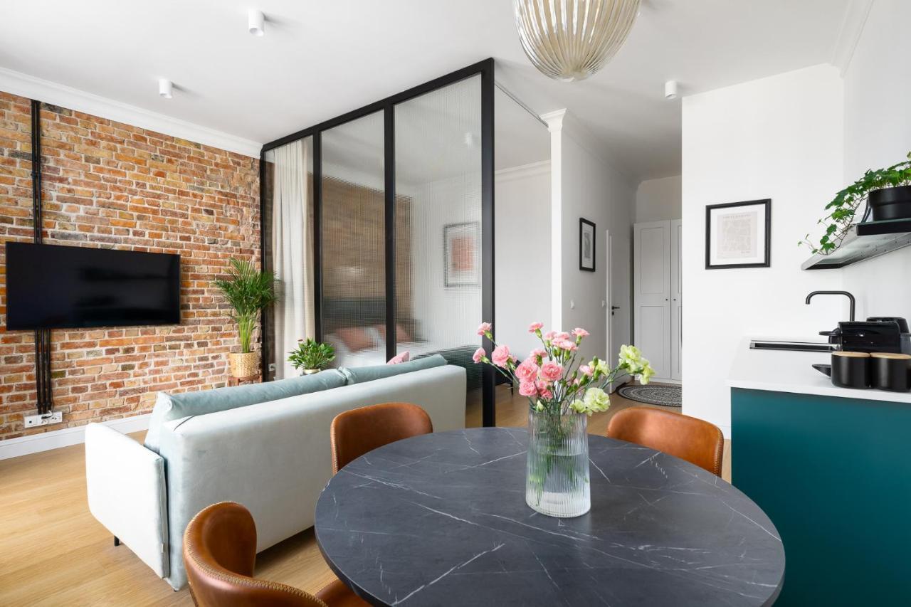 Apartament Aleja 22 波兹南 外观 照片